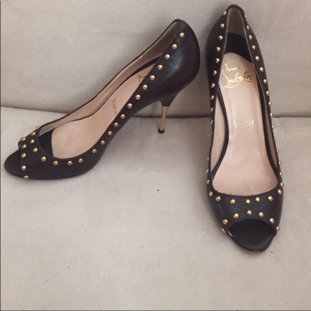 SALE! LOUBOUTIN Soft Brown Leather Gold Stud Heels